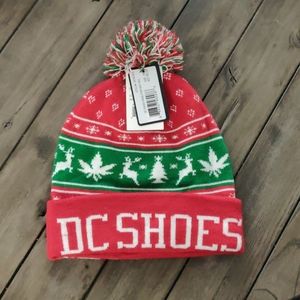 DC Shoes Christmas Themed Pom Beanie